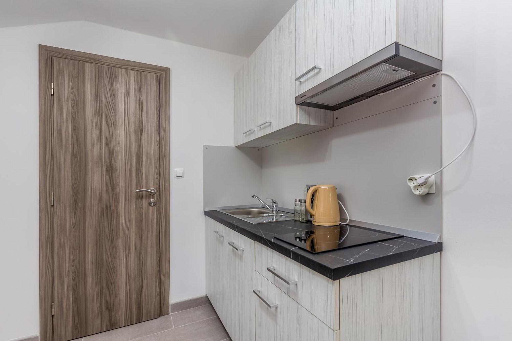 Apartmani Tena Нивице Экстерьер фото